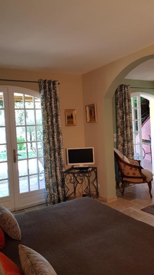 코티냑 Pierres Blanches B&B 외부 사진